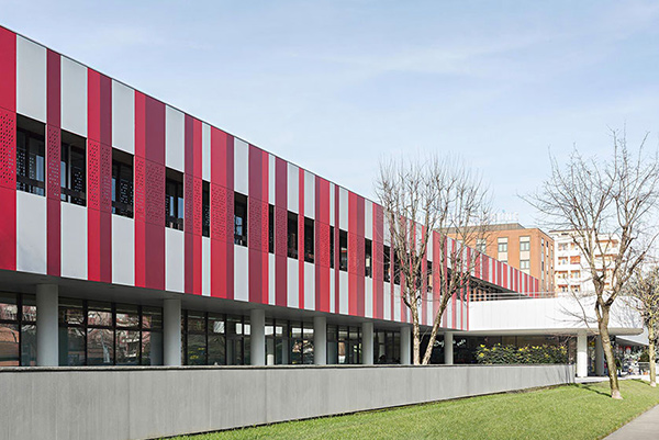 Egin, Nettoyage de panneaux de façade pour immeuble de bureaux et d’habitation